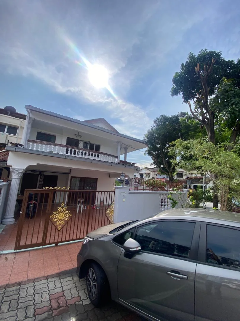 Exterior of Serene Skies Bandar Sunway
