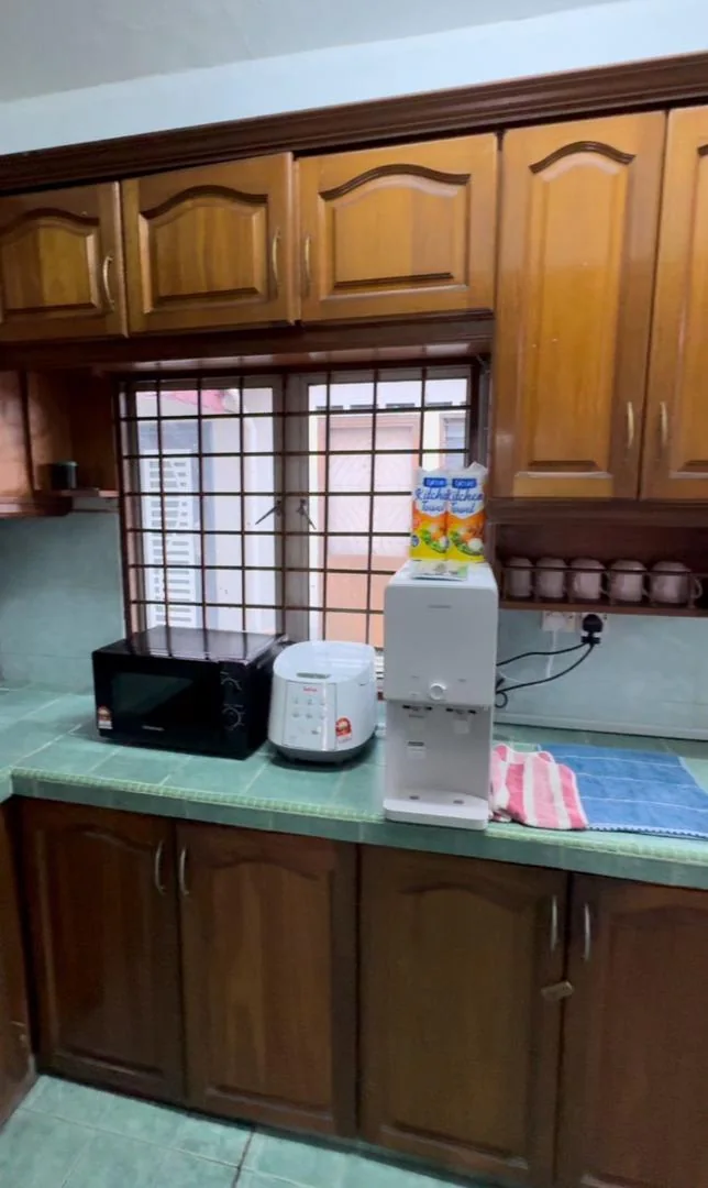 Bandar Sunway kitchen area