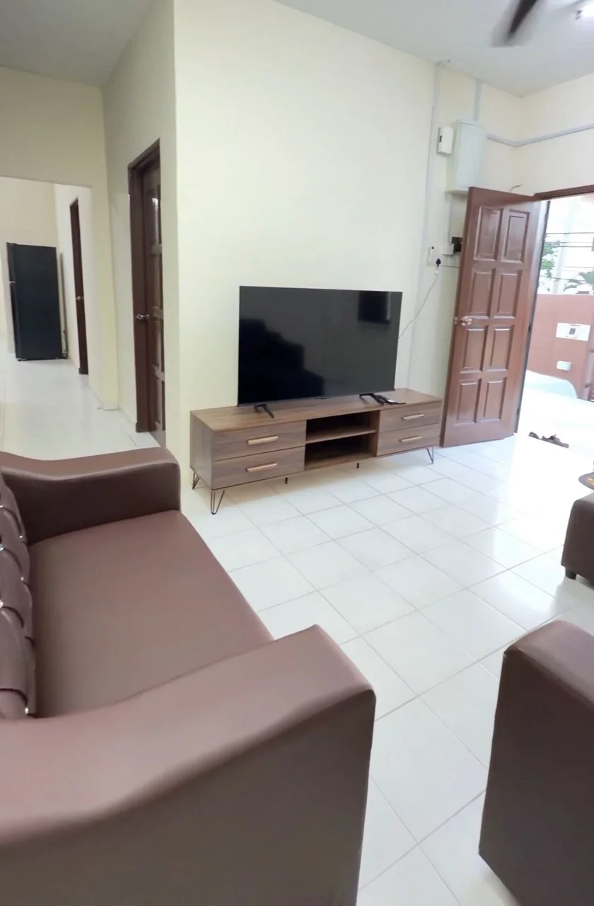 Seksyen 8 lounge
